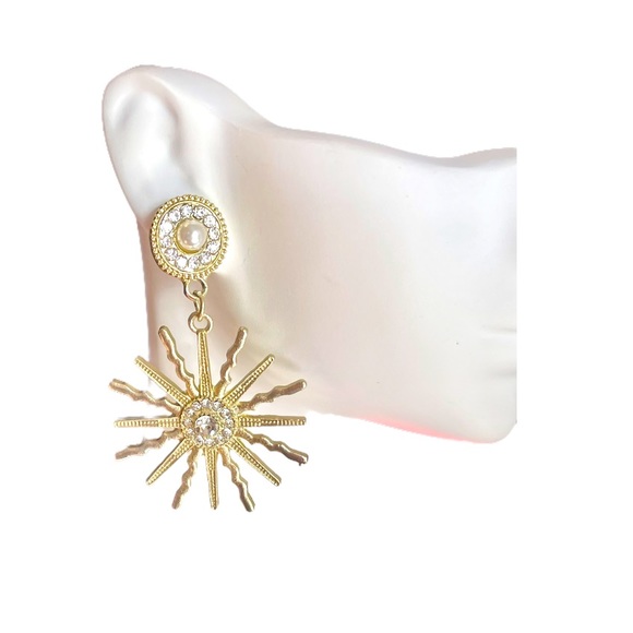 Pearl and Rhinestone Sun Charm Earrings - Picture 1 of 9